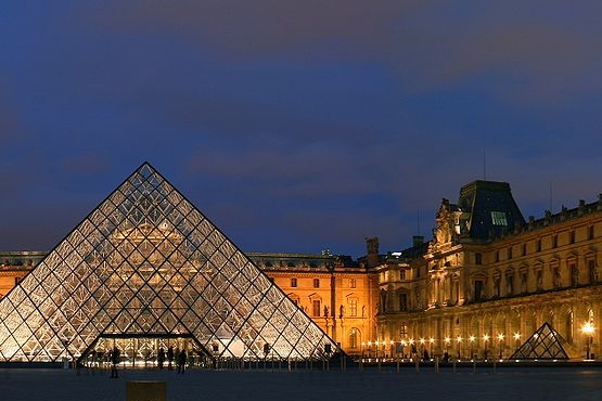 Carroussel Louvre Paris